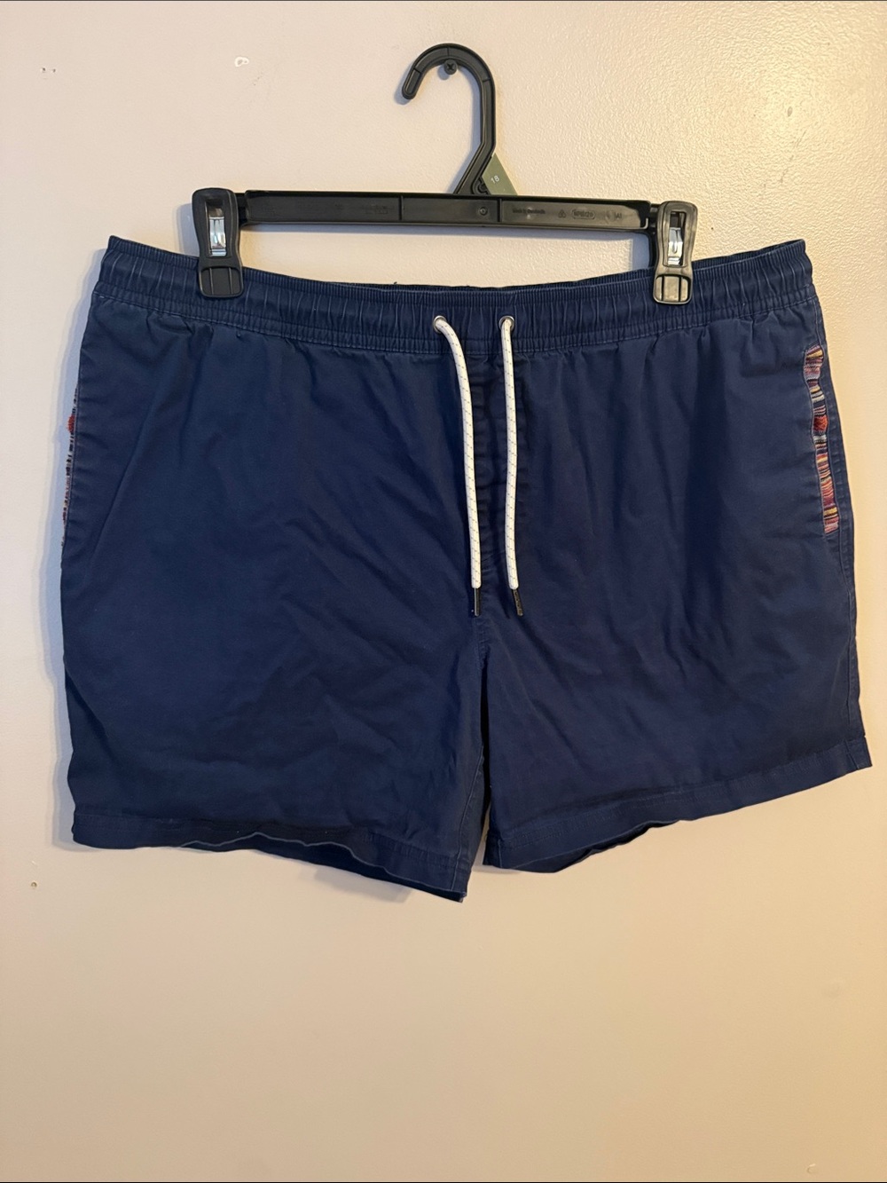 Wowie Cotton Blend Men’s XL Shorts Elastic Waist Stretchy Navy Blue Aztec